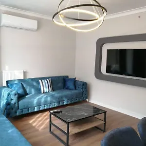  شقة Sisli Apartment, 2 Bedrooms, 250 M Metro, New Modern